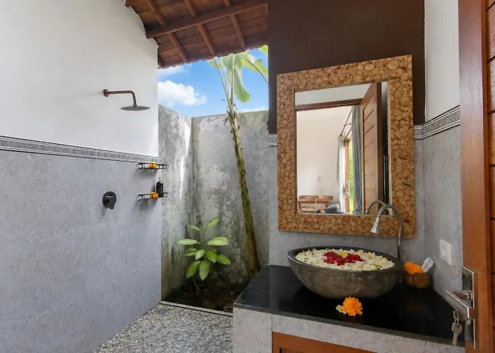Villa Tranquil Maha *